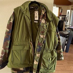 I’m selling a men’s Ivy Park 3pc olive green active wear set.